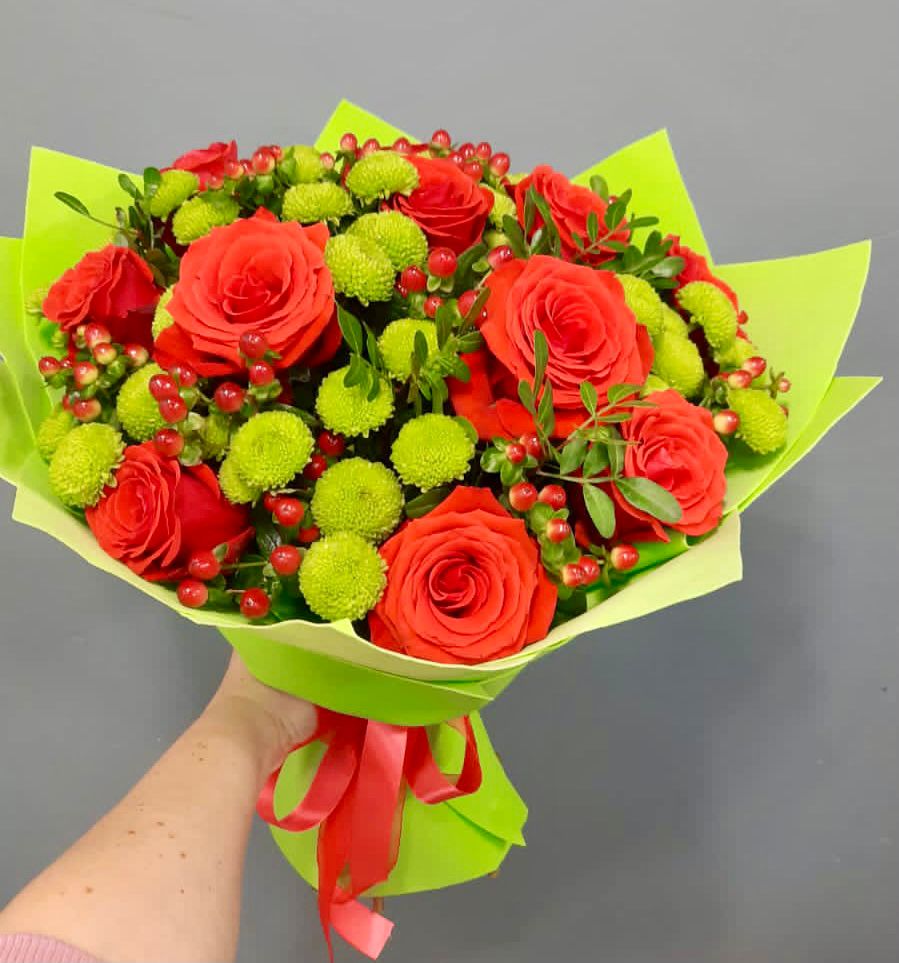 Букет цветов из: Хризантемы и Розы в Краснозоринском