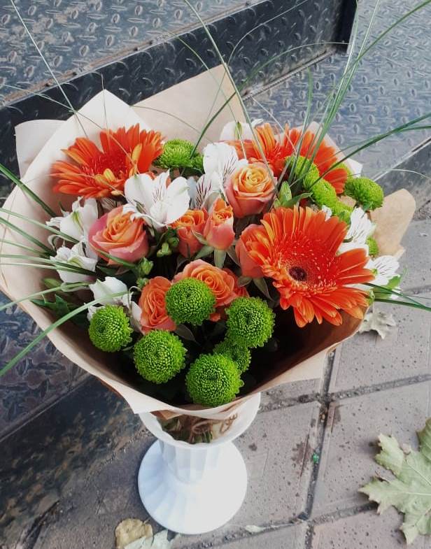 Букет цветов из: Герберы, Хризантемы, Альстромерии и Розы в Краснозоринском