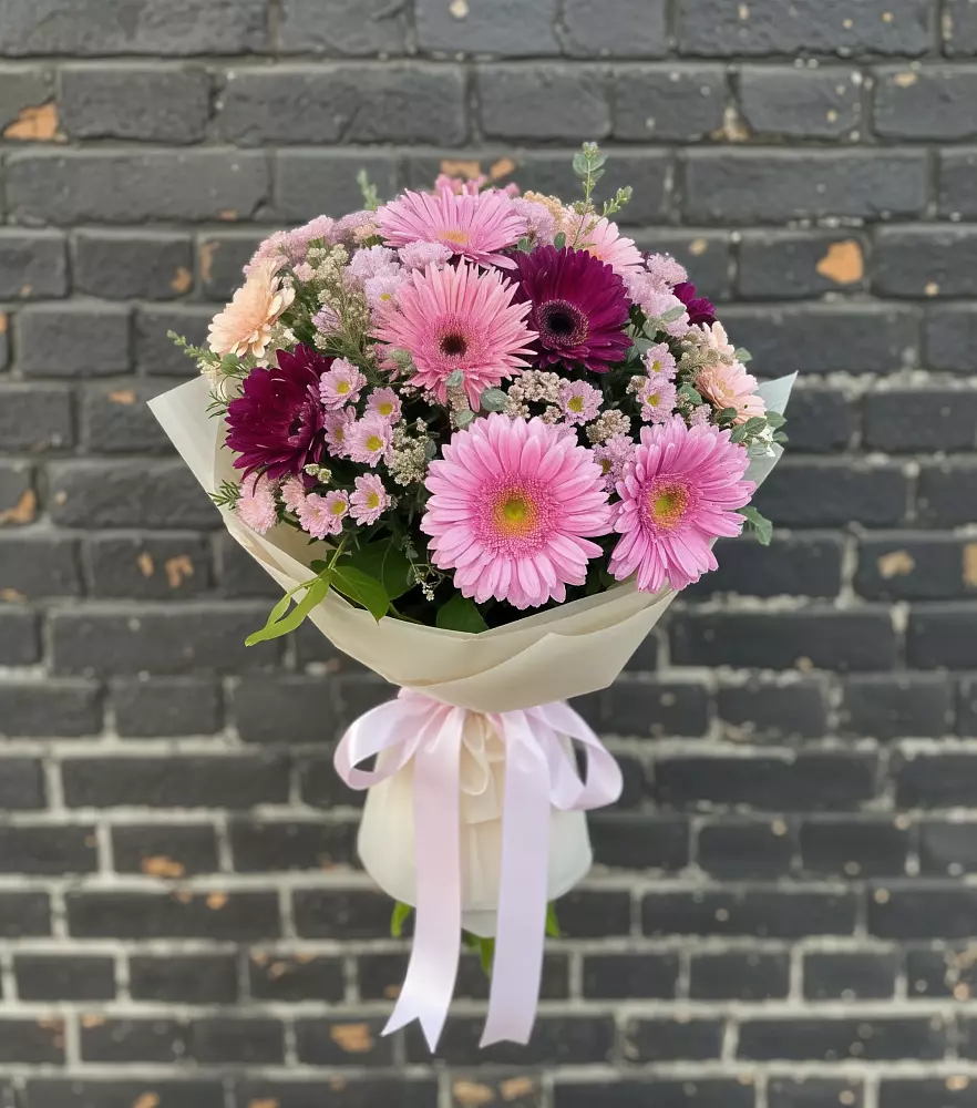 Букет цветов из: Герберы и Хризантемы в Краснозоринском