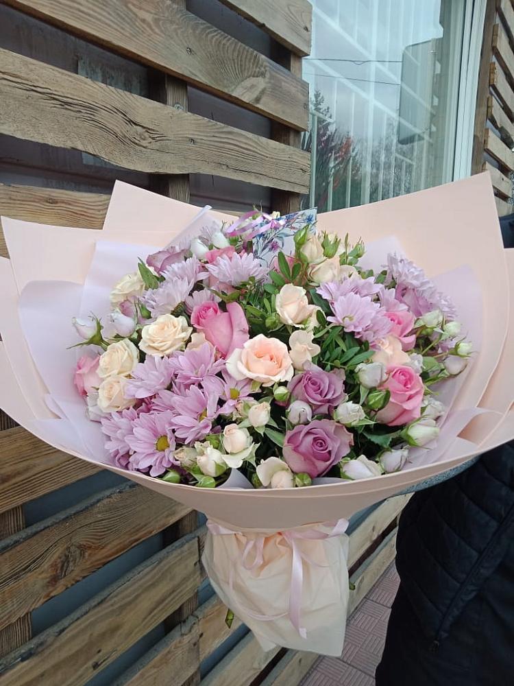 Букет цветов из: Розы и Хризантемы в Краснозоринском