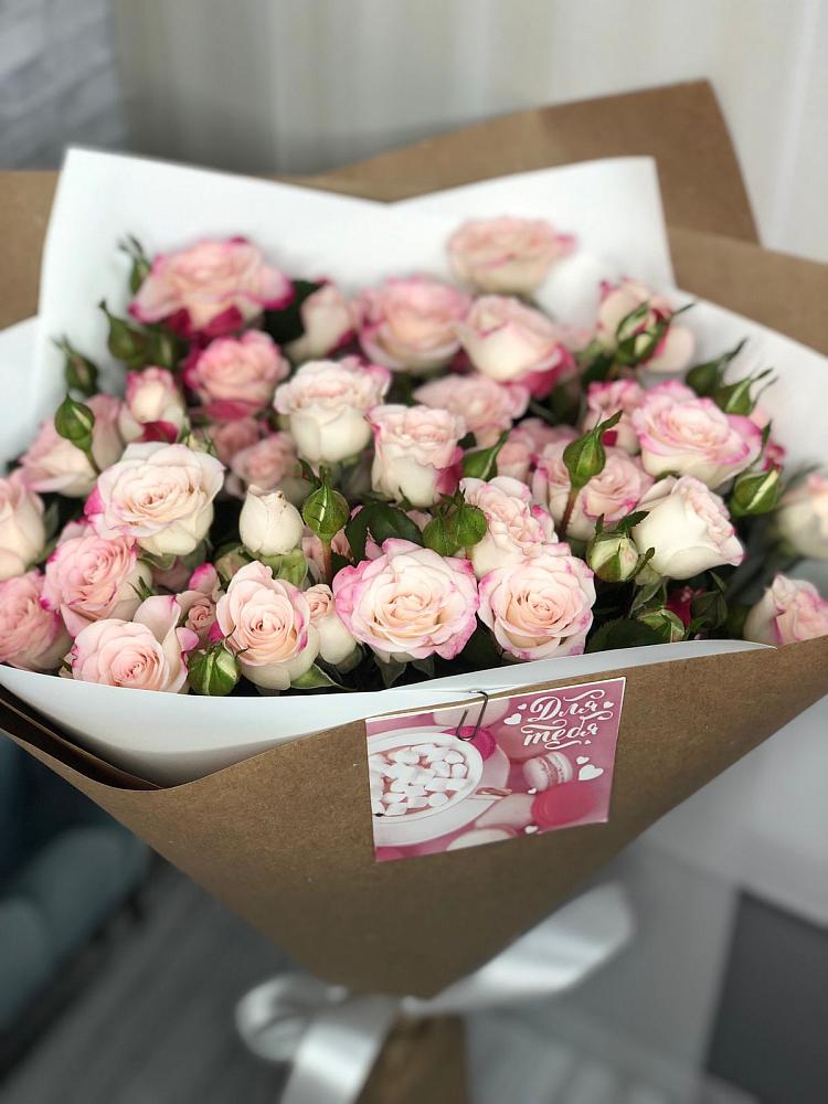 Букет цветов из: Розы в Краснозоринском