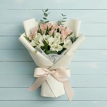 Букет цветов из:  Альстромерии в Краснозоринском