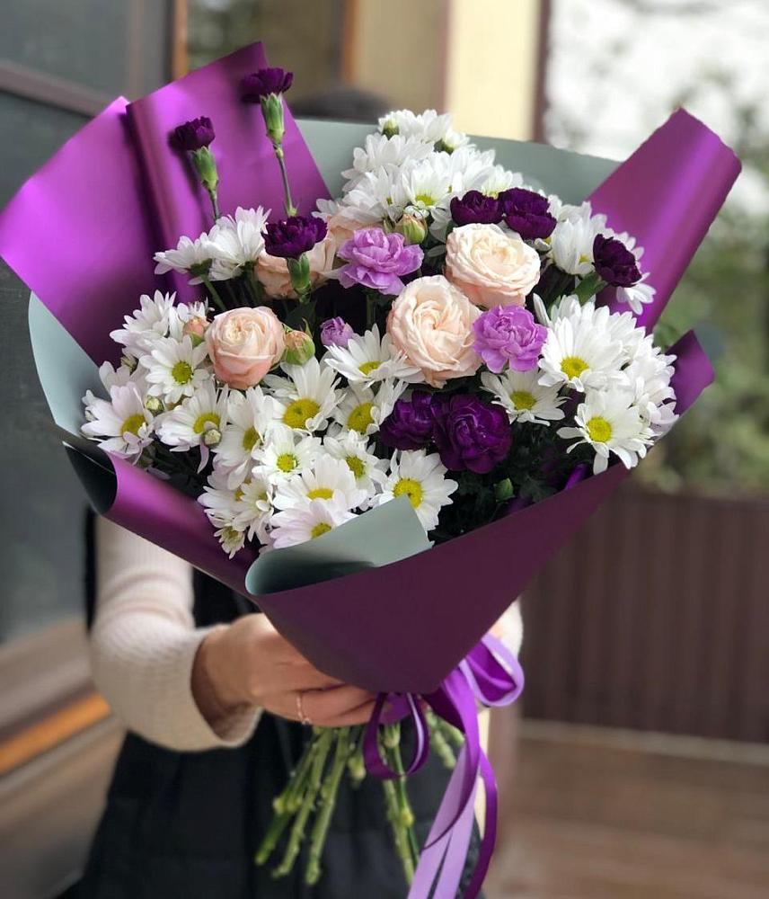 Букет цветов из: Хризантемы, Гвоздики и Розы в Краснозоринском