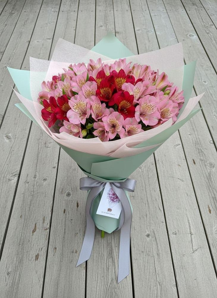 Букет цветов из: Альстромерии в Краснозоринском