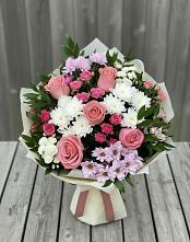 Букет цветов из:  Альстромерии, Гвоздики, Розы и Хризантемы в Краснозоринском