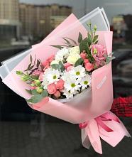 Букет цветов из:  Розы, Лизиантусы и Хризантемы в Краснозоринском