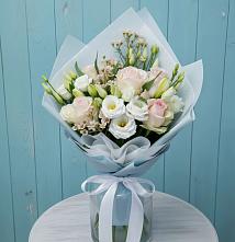 Букет цветов из:  Розы и Лизиантусы в Краснозоринском