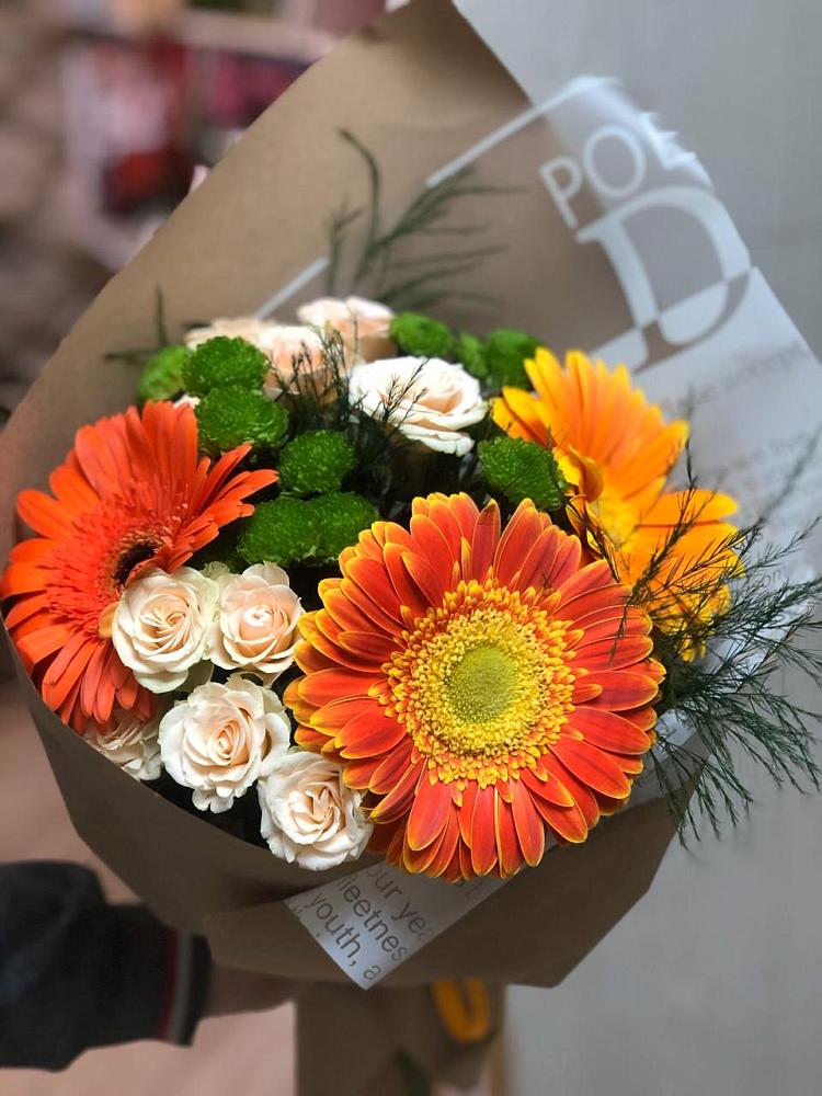 Букет цветов из: Герберы, Хризантемы и Розы в Краснозоринском
