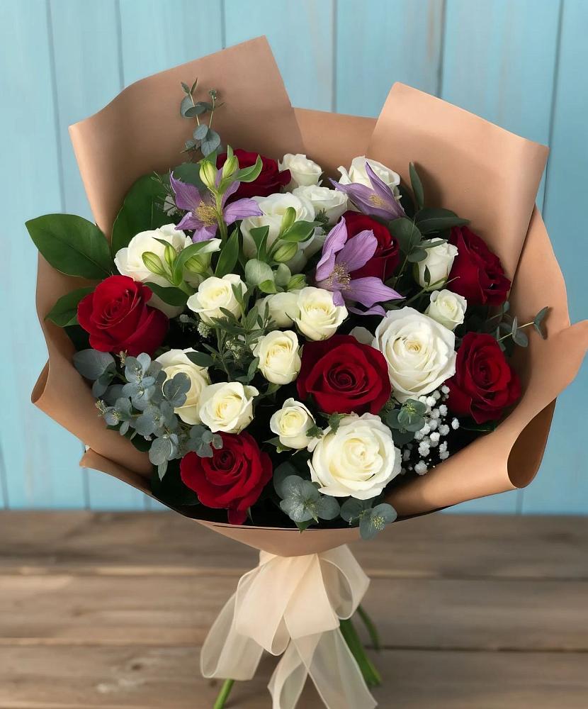 Букет цветов из: Розы и Альстромерии в Краснозоринском