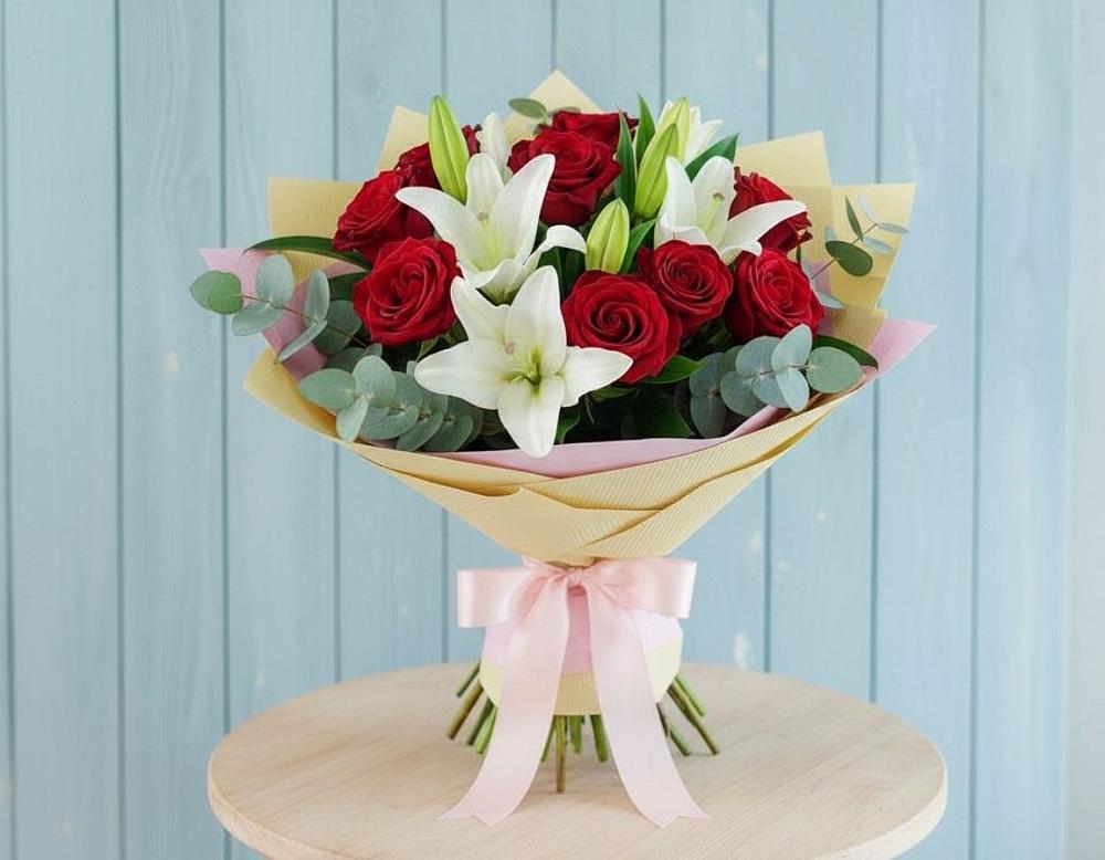 Букет цветов из: Лилии и Розы в Краснозоринском